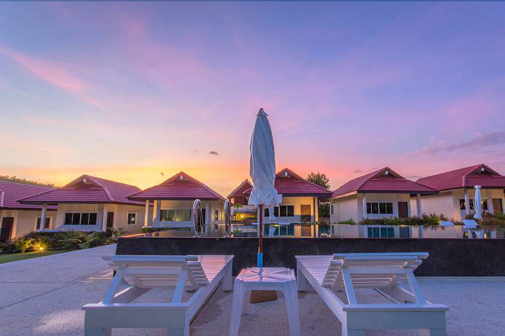 phuket airport villa ที่พัก 3 ดาว